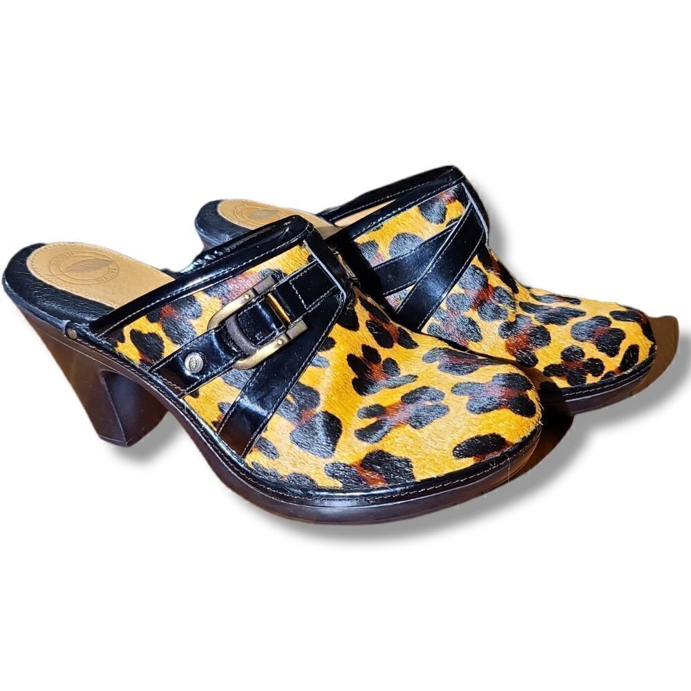 Nurture Calf Hair Zeta Cowgirl Clogs/Mules SZ 8 Color: Leopard Print